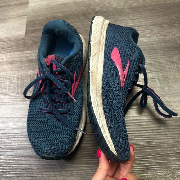 Brooks Women's Revel 3 Running Shoes blue navy size 8 - Picture 5 of 12